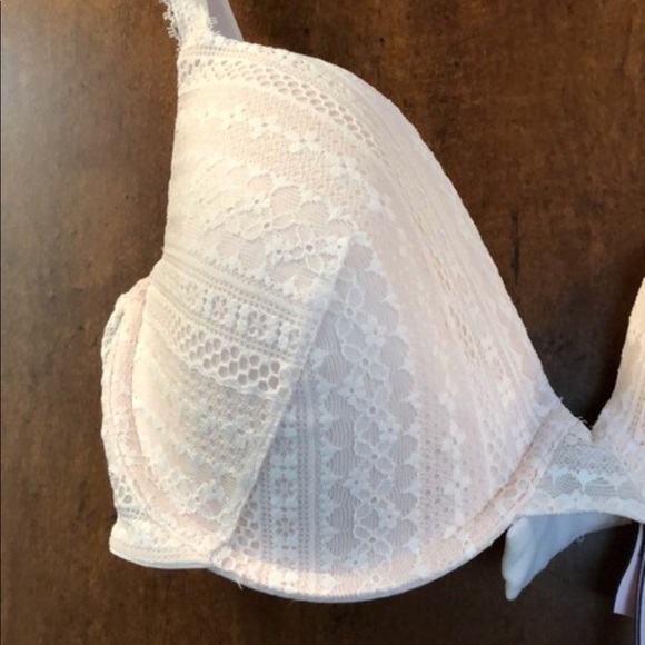 Full coverage VS bra - Picture 4 of 5